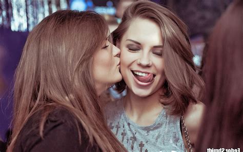 lesbian tongue kisses|[LADY.